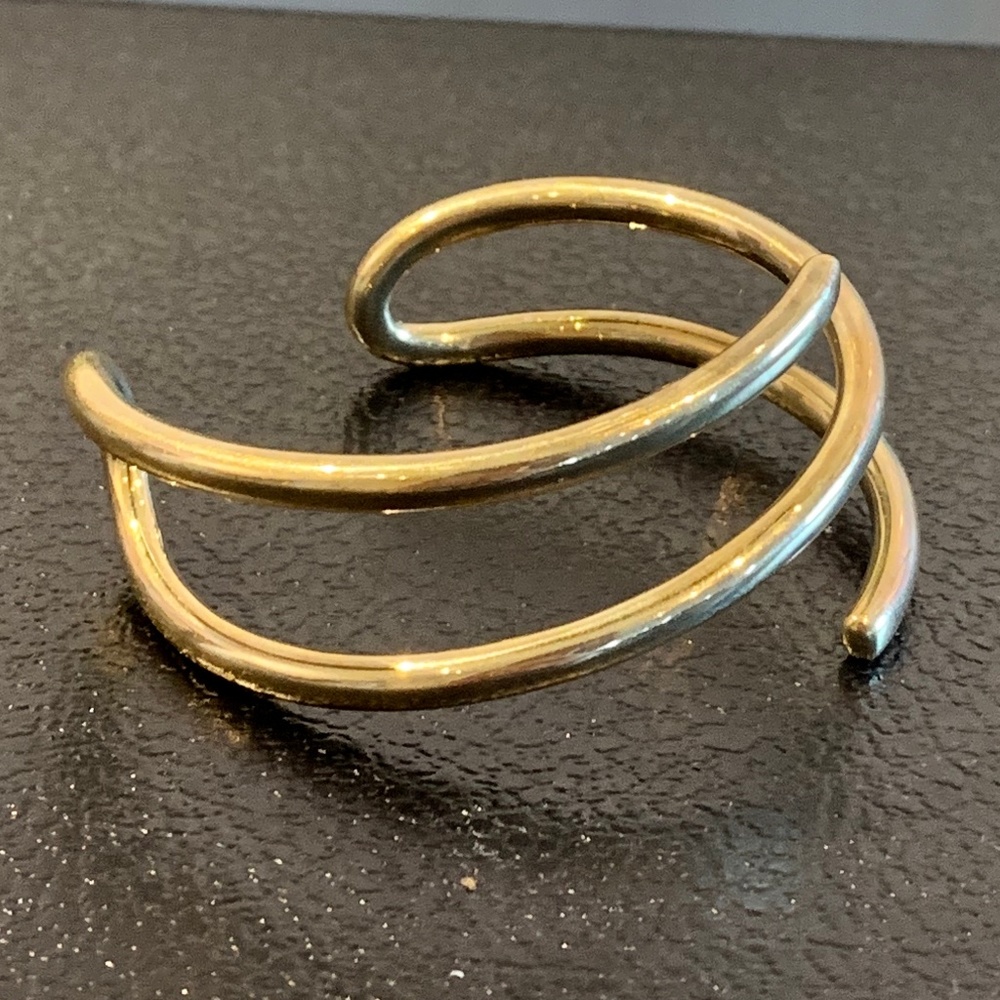 Half Saturn Cuff - Picture 3 of 5